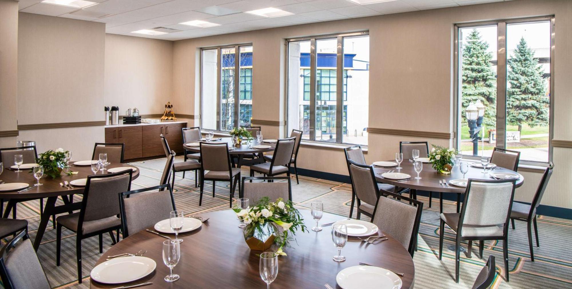 Hilton Garden Inn Flint Downtown المظهر الخارجي الصورة