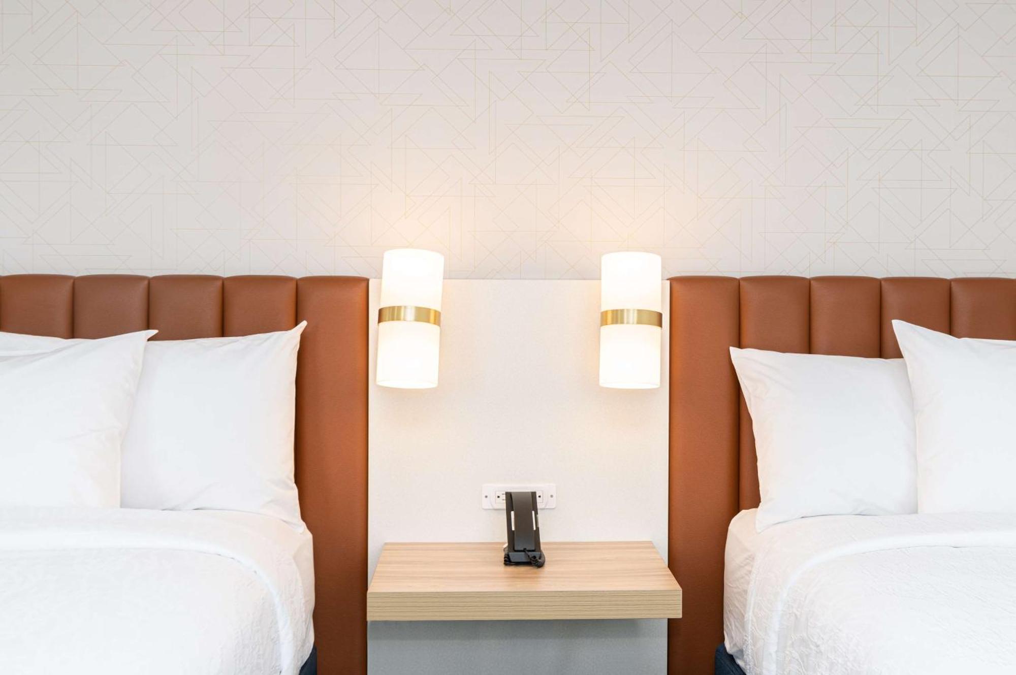 Hilton Garden Inn Flint Downtown المظهر الخارجي الصورة