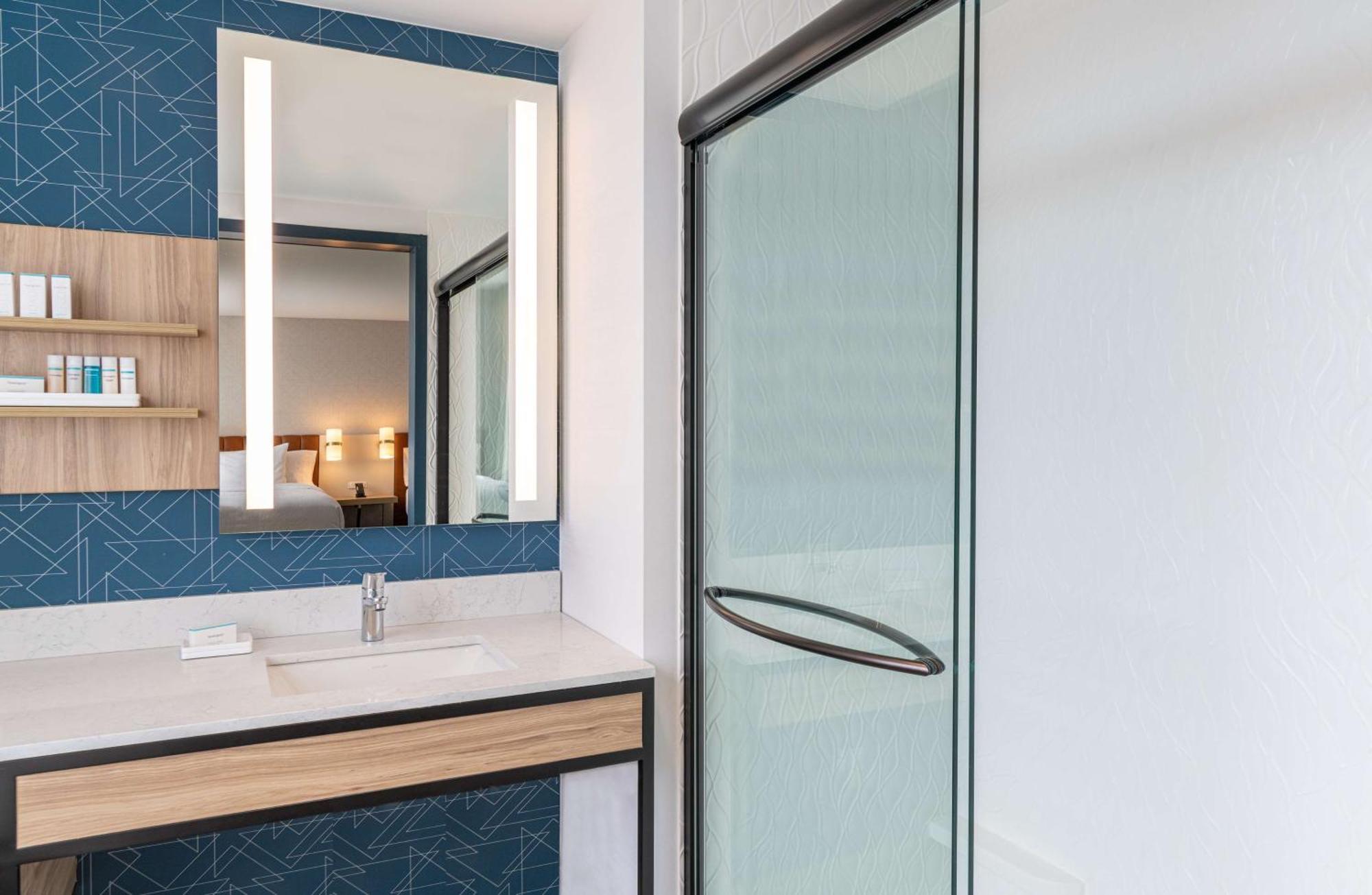 Hilton Garden Inn Flint Downtown المظهر الخارجي الصورة